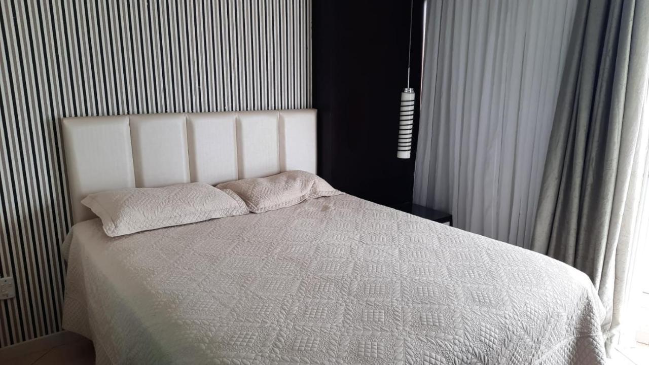 Apto 3 Quartos No Centro A Beira Mar Balneário Camboriú エクステリア 写真