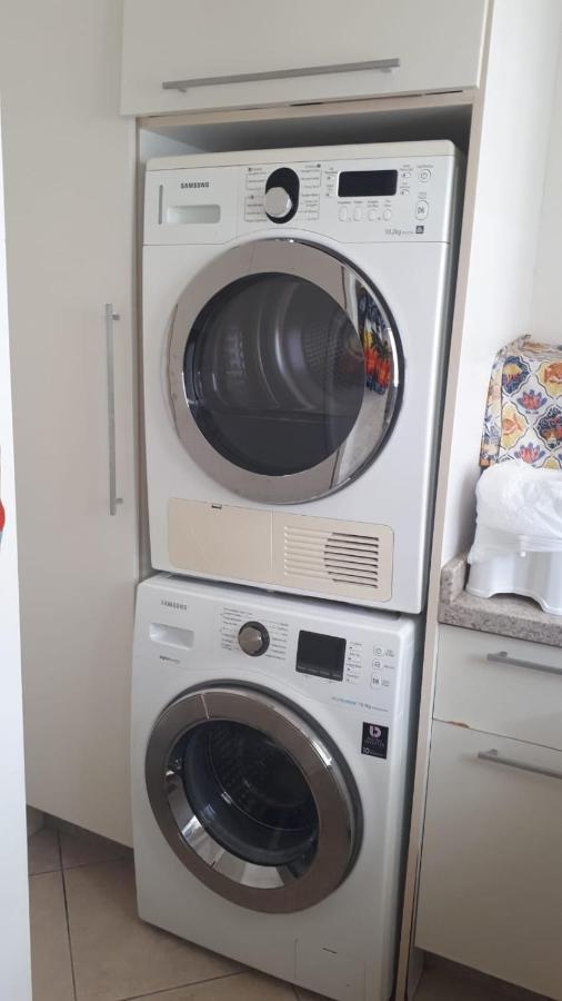 Apto 3 Quartos No Centro A Beira Mar Balneário Camboriú エクステリア 写真